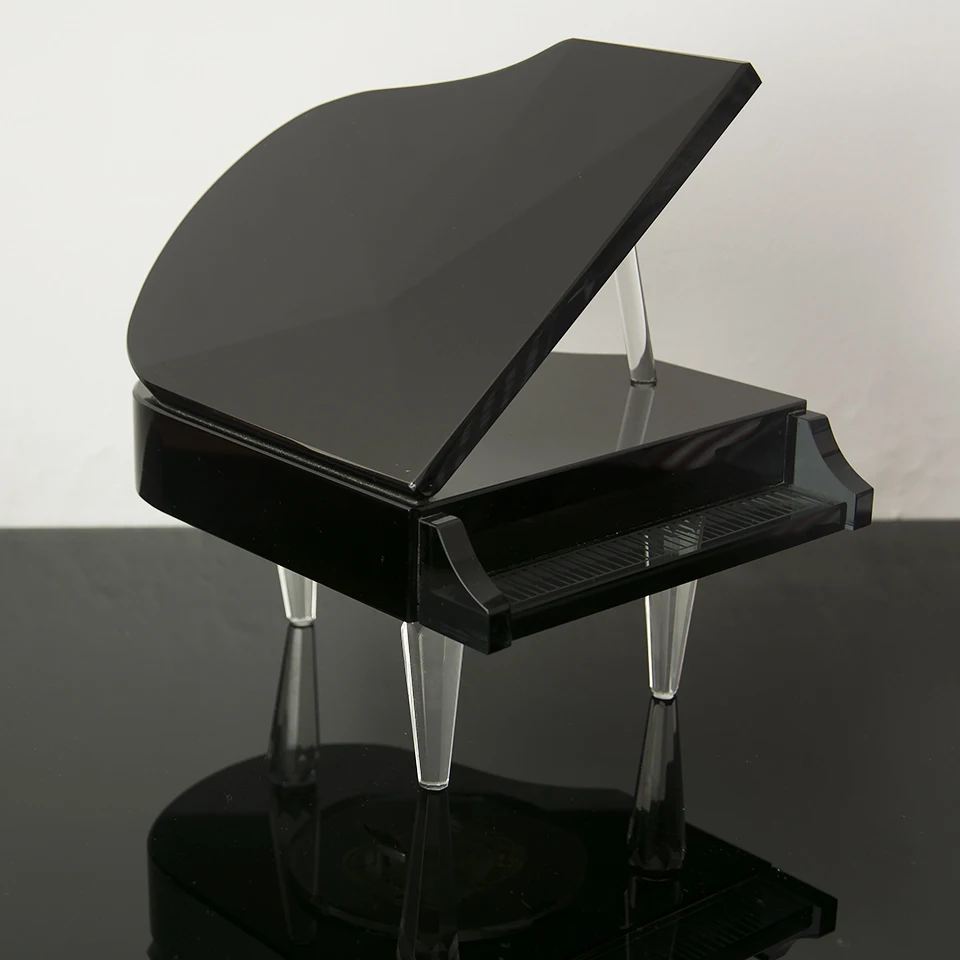 

Black Crystal Piano Music Box Statue Home Decoration Souvenir Gift