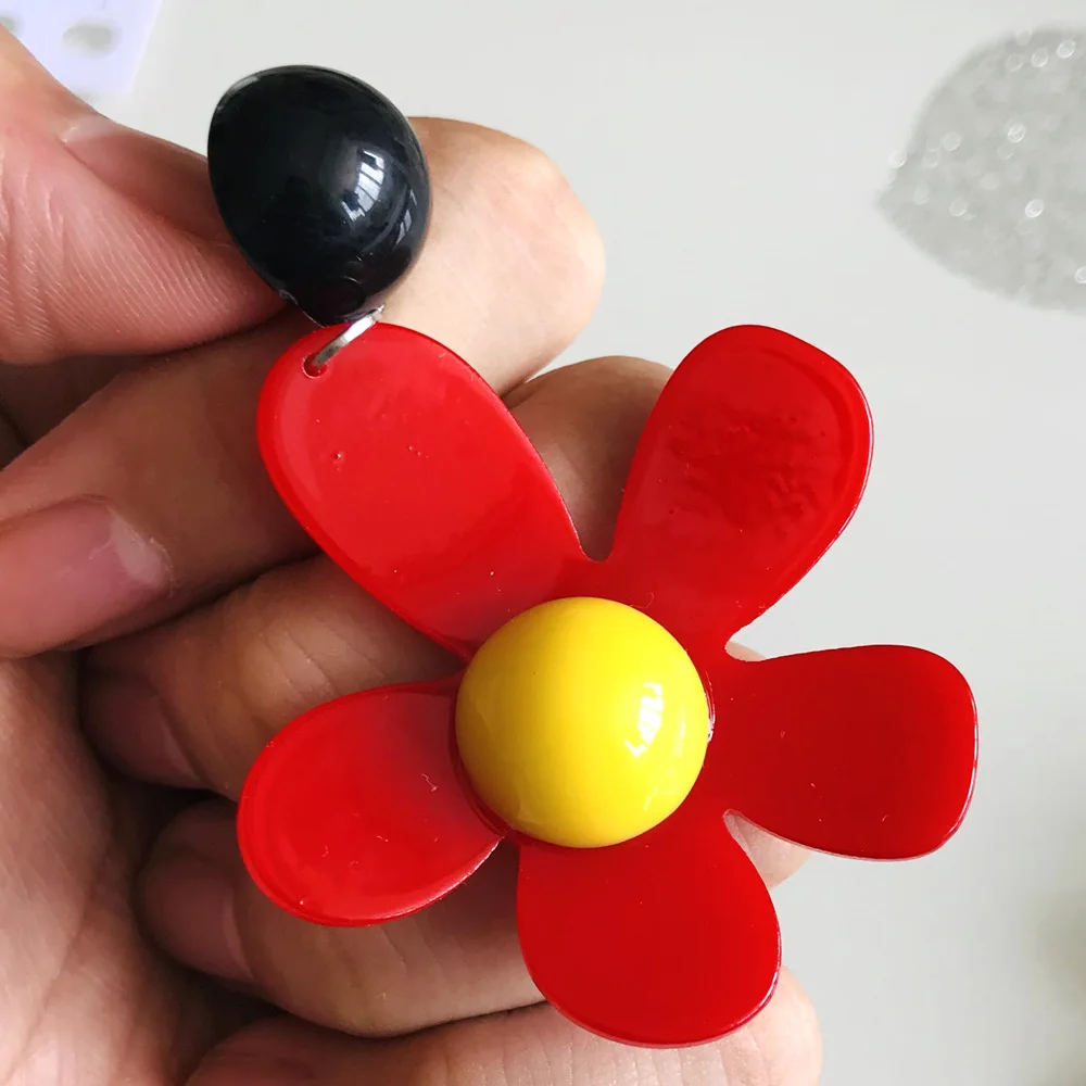 Женские большие акриловые серьги-капли черные и белые модные простые вечерние