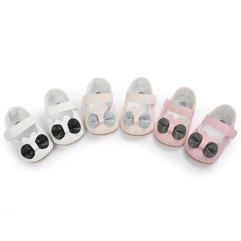 

Sweet Heart-Shaped Baby Girls PU Leather Bow Princess Crib Sole Sneaker First Walking Shoes