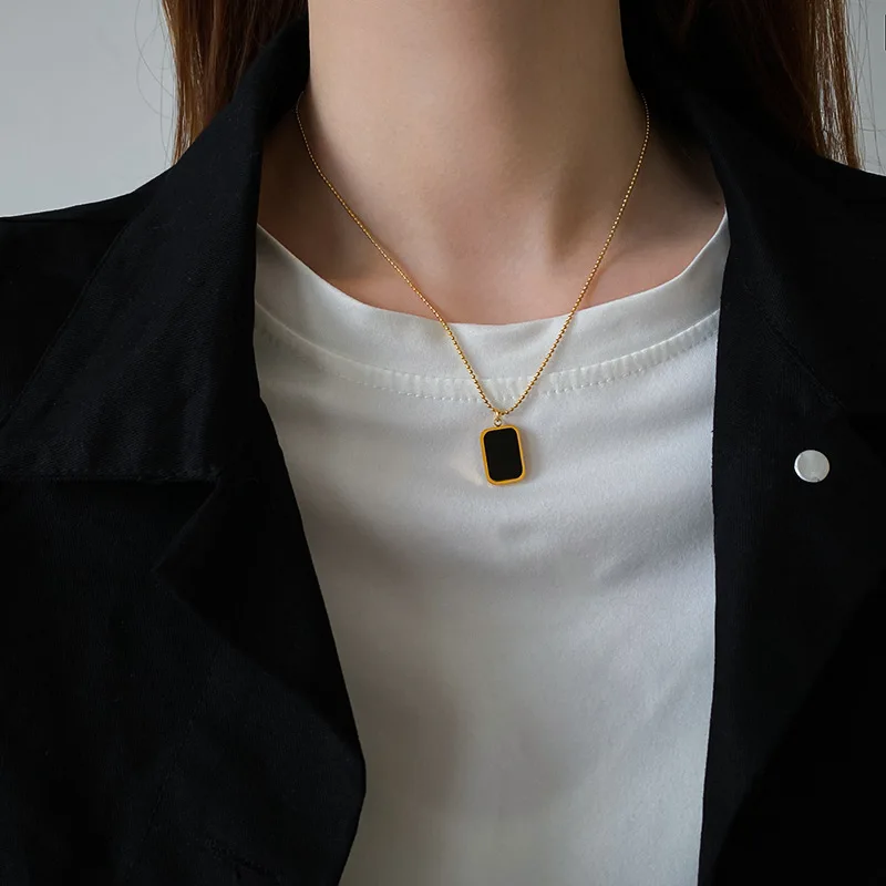 

U-Magical High Street Stainless Steel Black Color Square Geometrical Pendant Necklace for Women Textured Metal Necklace Jewelry