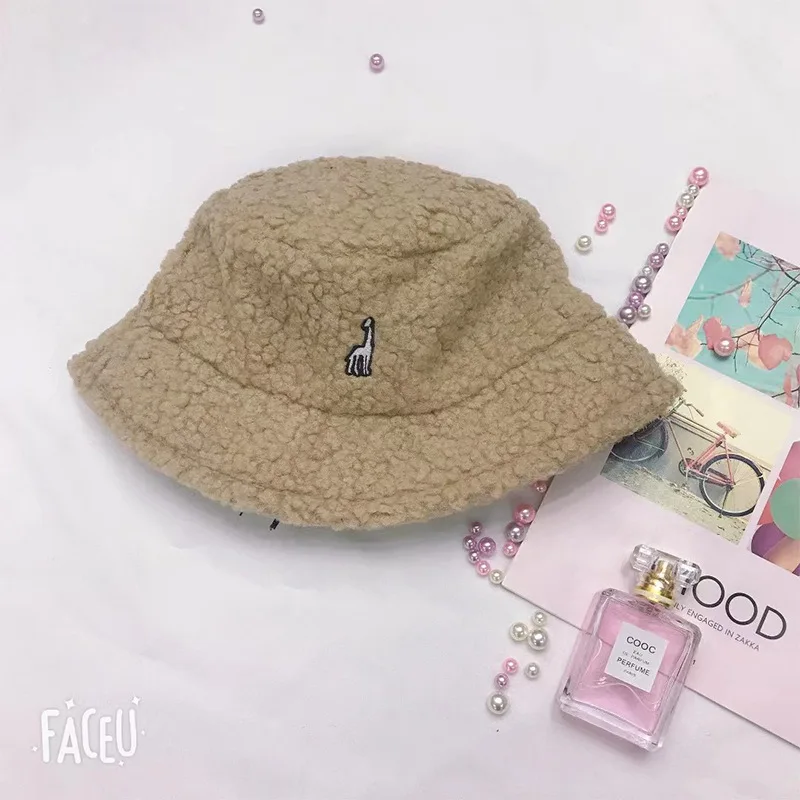 2022 Spring And Autumn All-match Japanese Lamb Cashmere Fisherman's Hat Lady Warm Show Face Thin Gentle Lovely Basin Hats