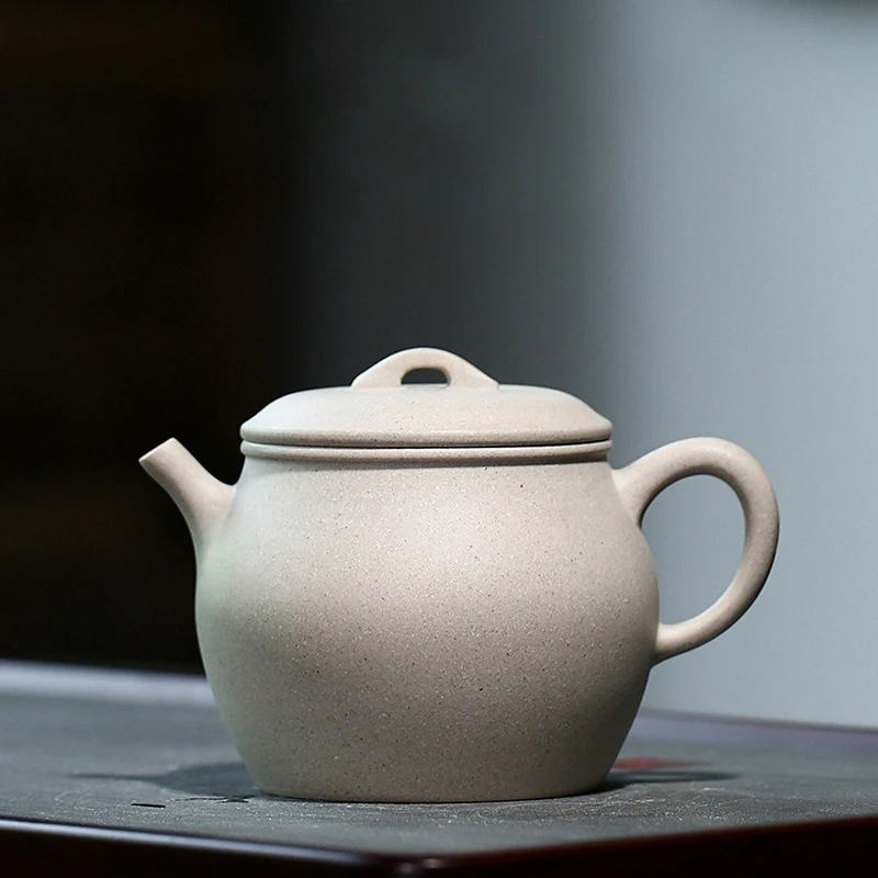 

Yixing Purple Clay Teapot Raw ore white clay Wadang pot Kung Fu tea set teapot capacity 170ml