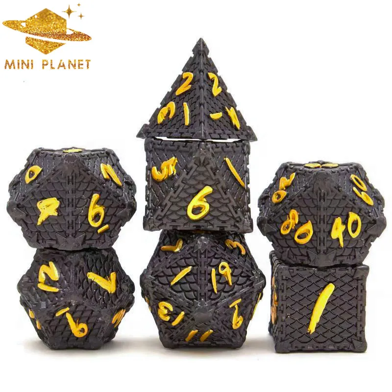 

Mini Planet Metal Dragon Scale Dice Set Cthulhu Board Game Eunning Group Dice Polyhedral Game Dice DnD Dice Sets Box Gift 7Pcs