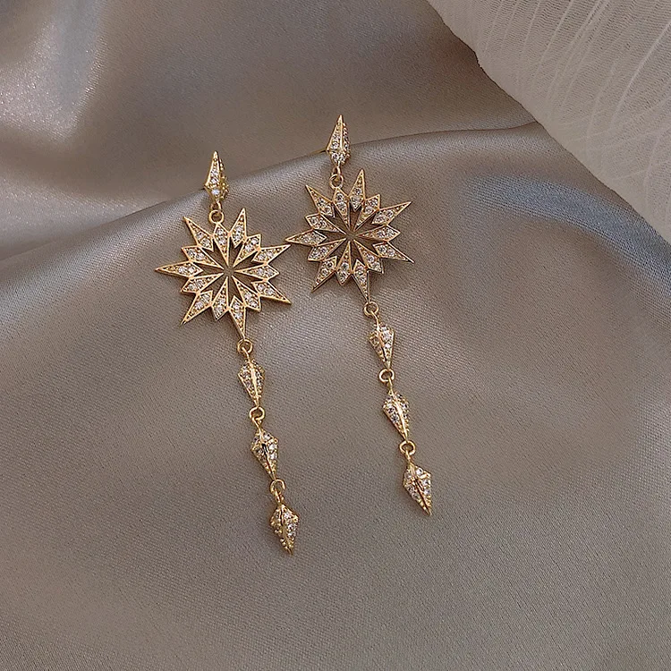 Женские серьги подвески с кристаллами стразы золотистого цвета Ювелирное