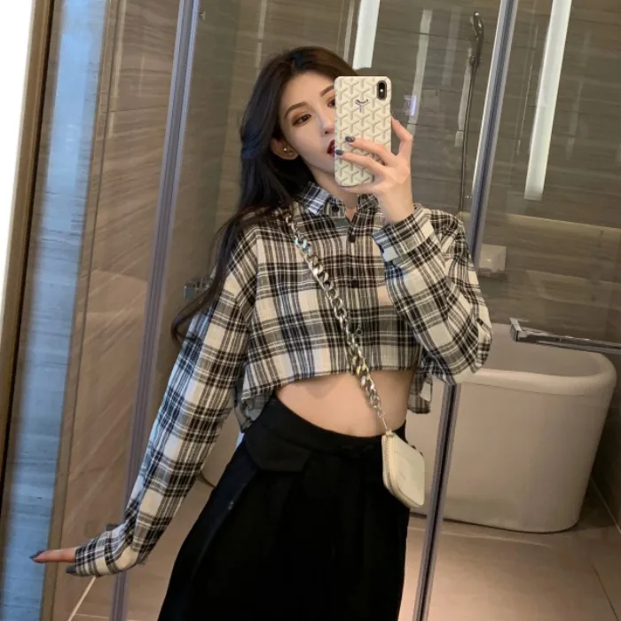 

2020 Spring and Autumn new of a hundred short design sense exposed umbilical grid ancient shirt shirt feminine top tide