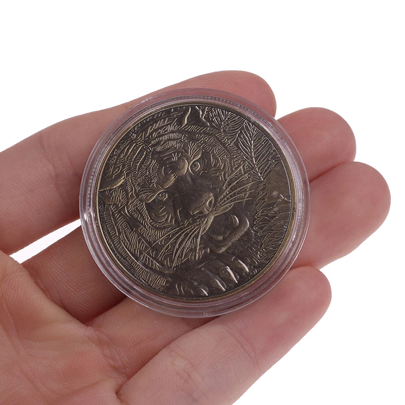 

1Pcs Dragon Tiger Bronze Coin Bronze Plated 40mm Collectible Coins