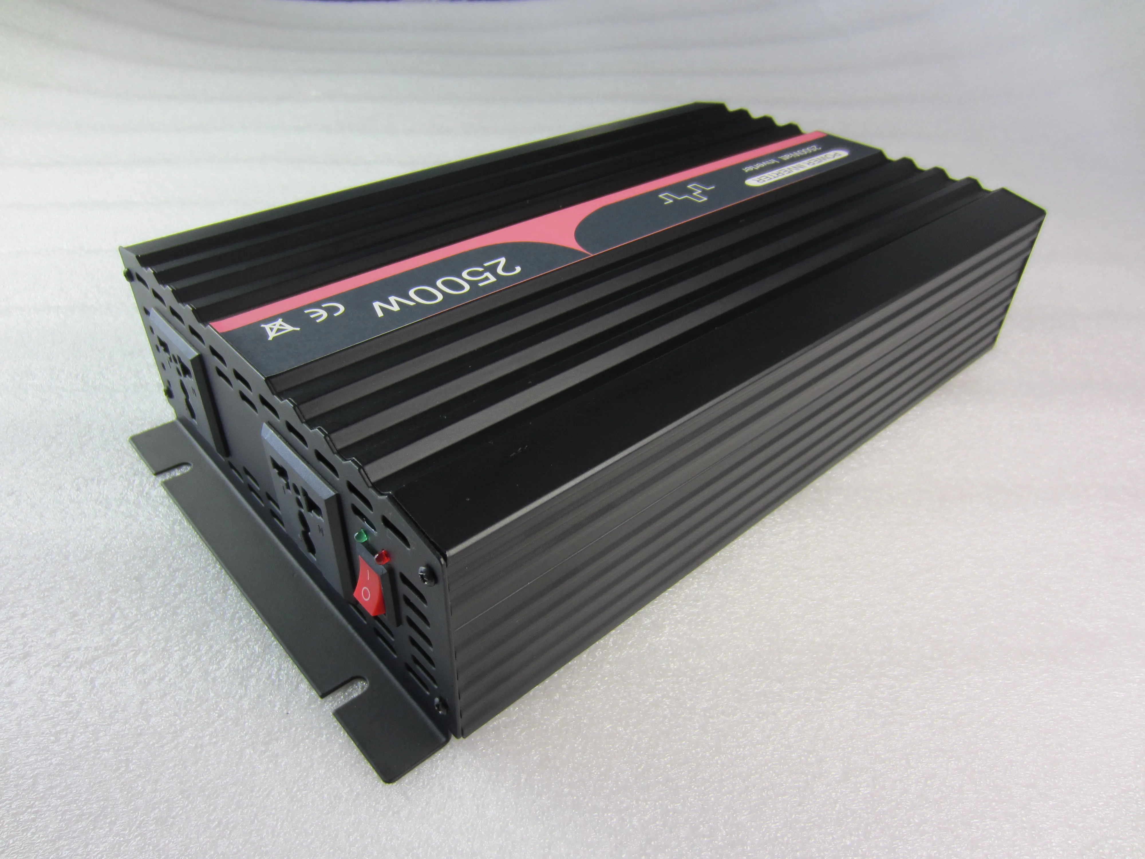 Реальный 2500W/5000W модифицированный синусоидальный инвертор DC 12V 24V 48V AC 110V 120V 220V 230V