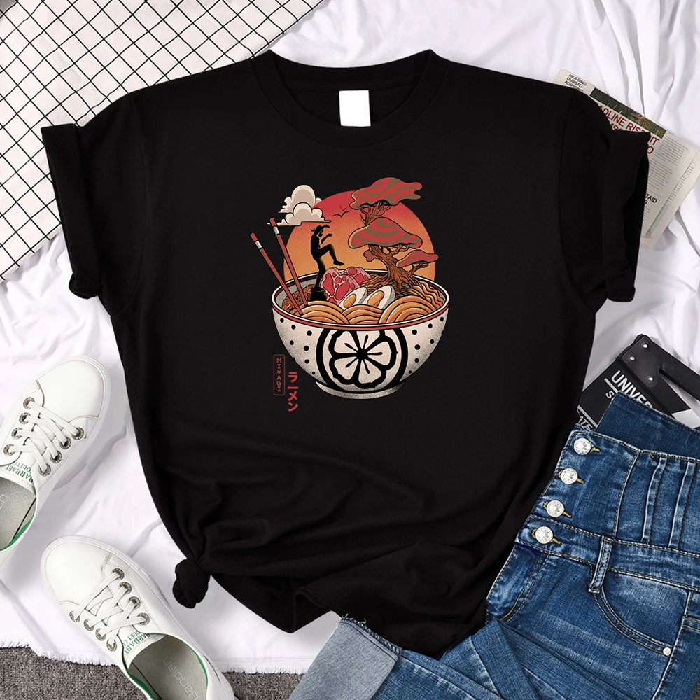 

Tee Shirt Female People And Trees In Ramen Cartoon Print Tops Women Oversized Round Neck Tshirts Woman Slim Loose Street Tshirts