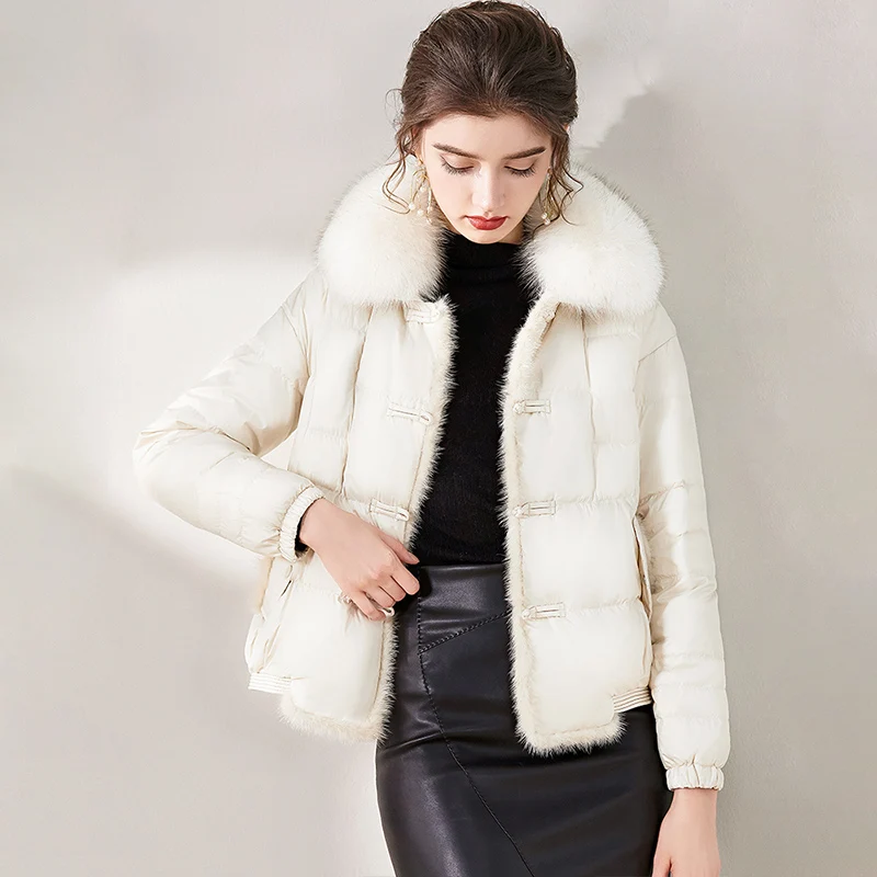 Женский пуховик с капюшоном куртка на белом утином пуху воротником из