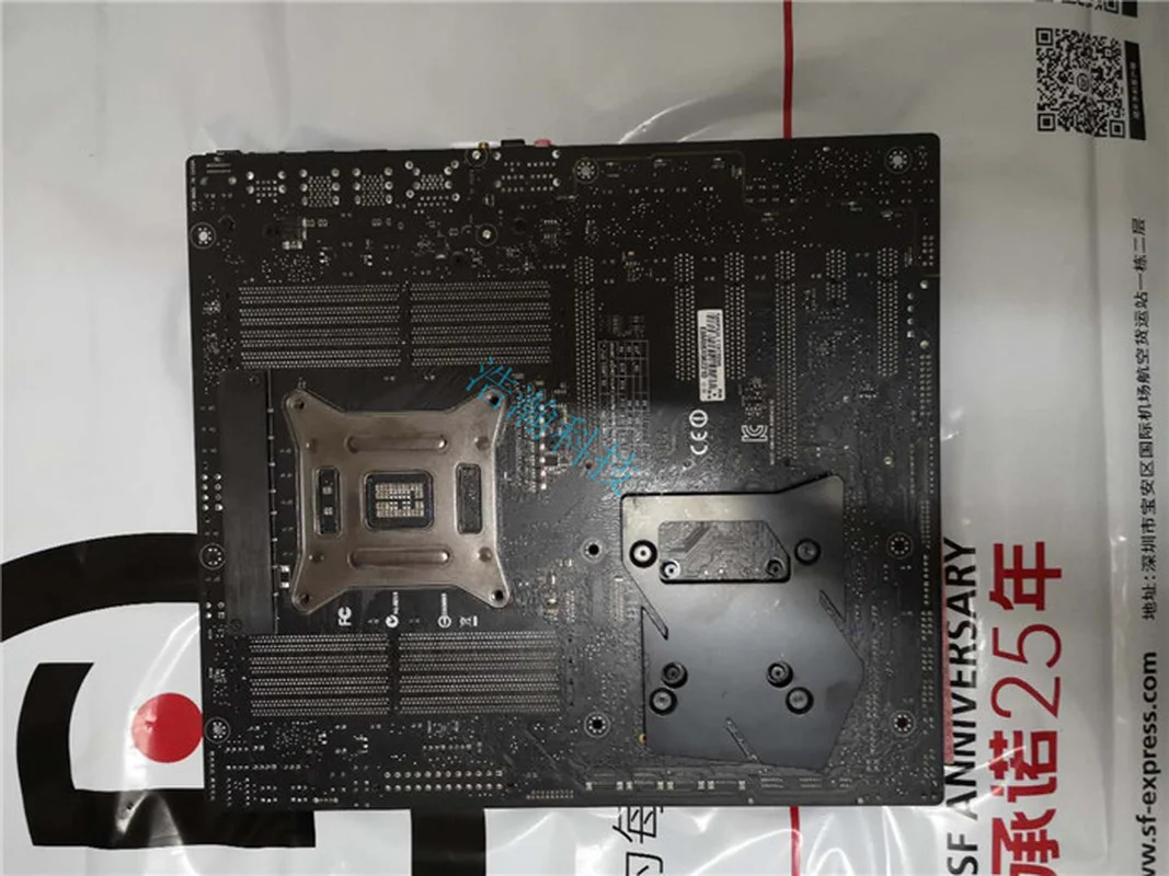 

Suitable for Asus RAMPAGE V EXTREME Player Country R5E X99 Motherboard 4 Cards 3060 Full Speed