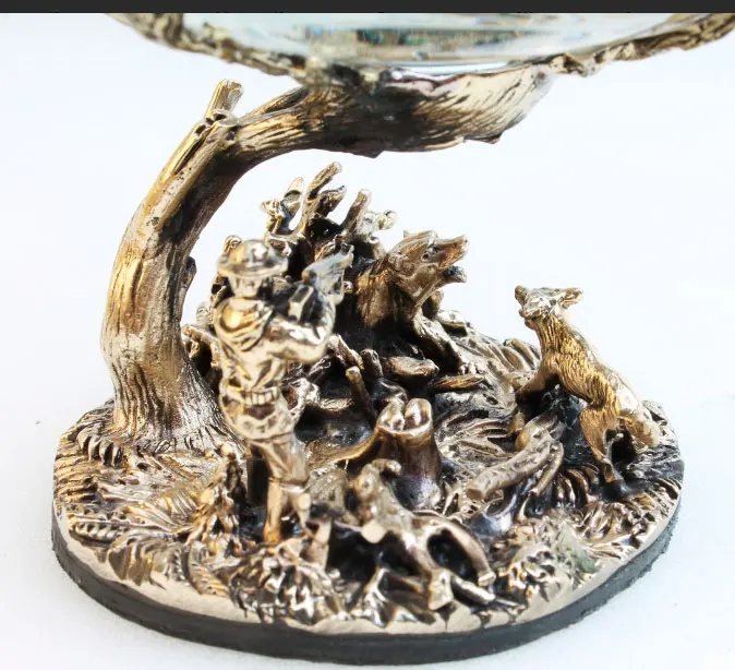 Рисунок 5 - Бизнес сувенир бокал для коньяка