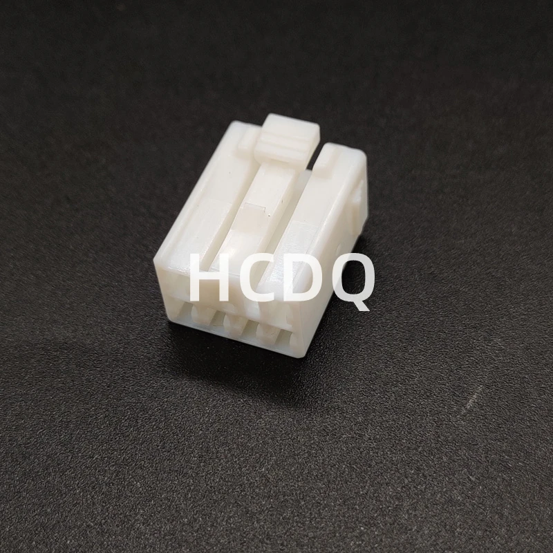 

The original 90980-10996 6PIN automobile connector plug shell and connector are supplied from stock