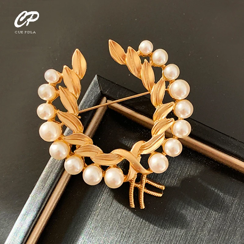 

Retro Baroque Pearl Wheat Ear Brooch Simple Suit Angel Pin Brooches Party Accessories