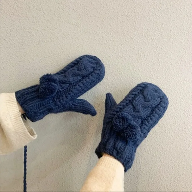 

Woman Winter 5 Fingers Woolen Yarn Gloves Add Velvet Keep Warm Japanese Series Cute Design Student Cycling Gloves C344