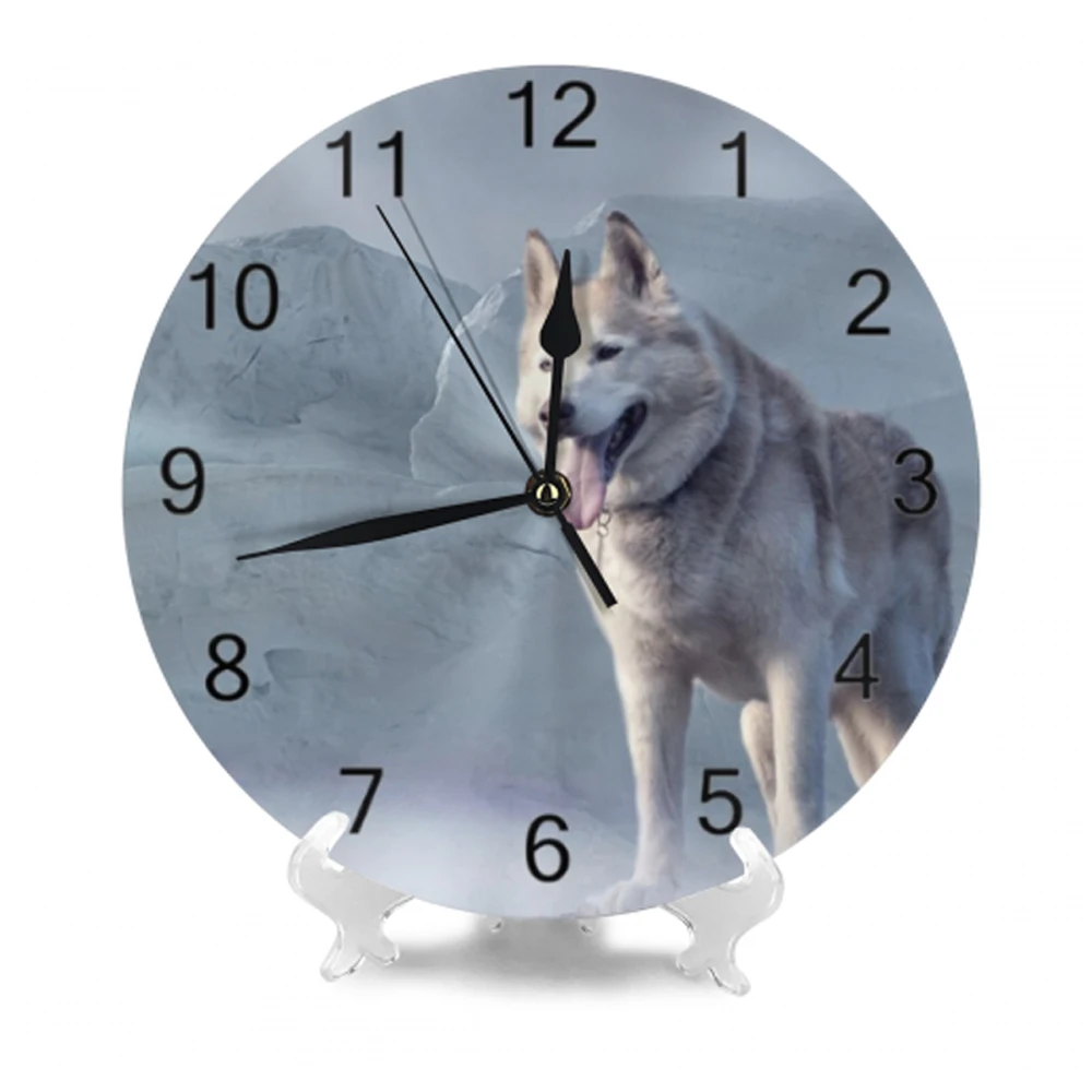 

25CM Wolf Pattern Round Wall Decor Clock Numeral Digital Dial Mute No Ticking Battery Operated Clocks for Bedroom Home&Living