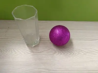 Фиолетовые пенопластовые шарики из пенопласта вечерние свадебные праздничные