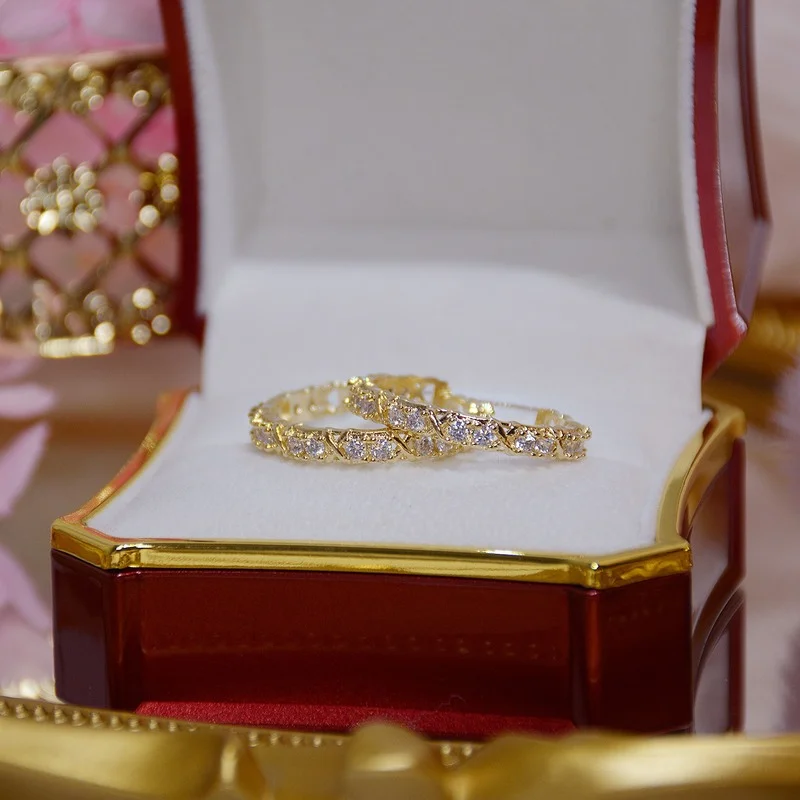 

Роскошные, не вызывает аллергию, блестящие циркония серьги для женщин кубического циркония Великолепная серьга Свадебная вечеринка, ювели...