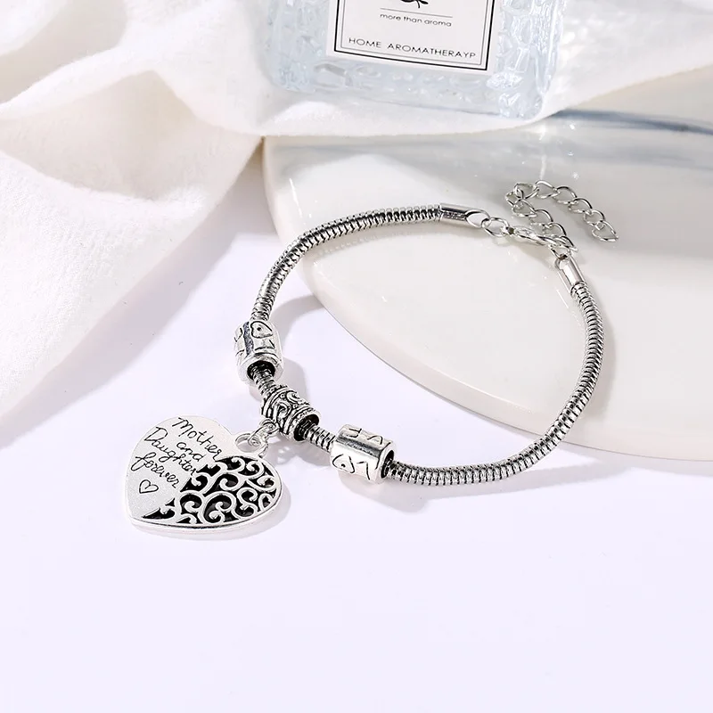 

New Vintage Hollow Heart Beads Charm Bracelets For Women DIY Elegant Silver Color Snake Chain Love Bracelet Party Jewelry Gift