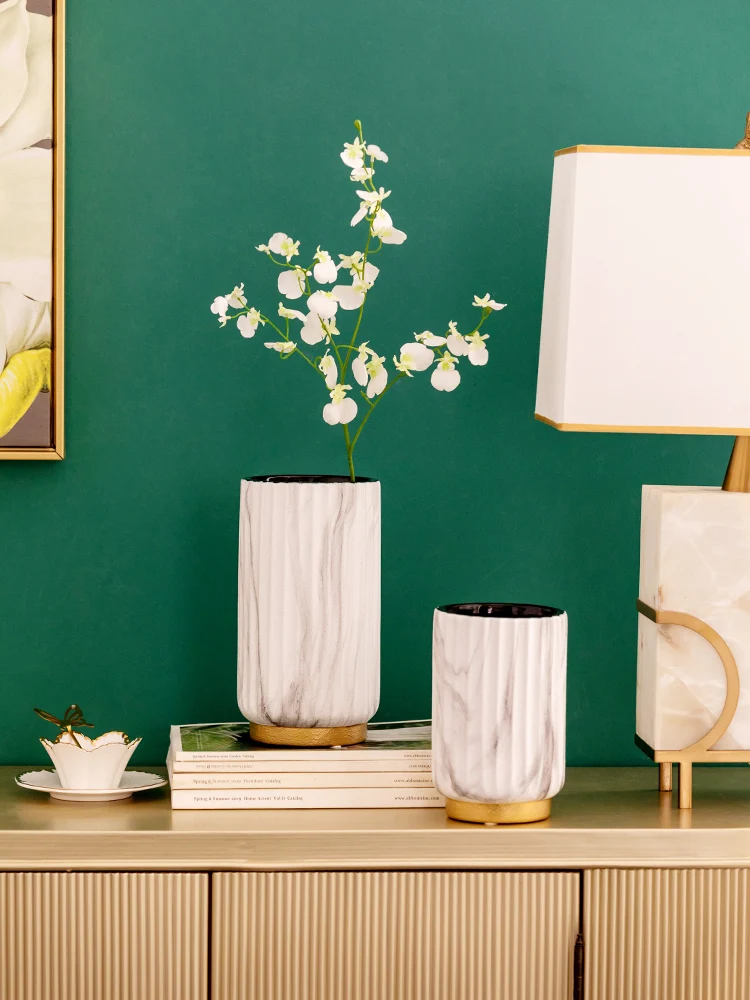 

Nordic Style Decorative Ceramic Vases Minimalist Retro High Quality Vase Creative Light Luxury Jarrones Room Decoration EJ50FV