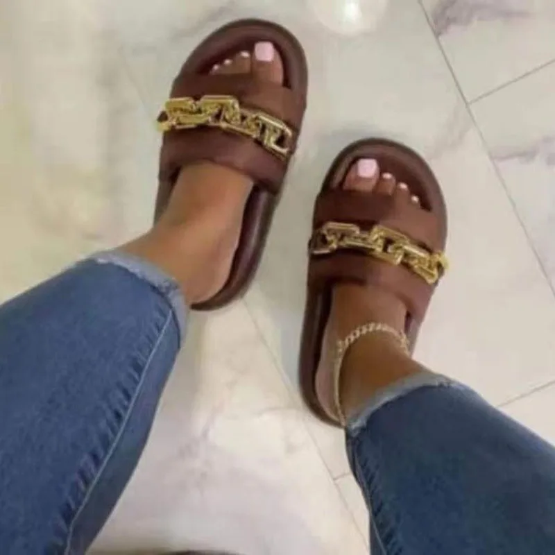 

Summer New Round Head Thick Bottom Slippers Oversize One Font Metal Chain Soft Bottom Chain Woman Fashion Casual