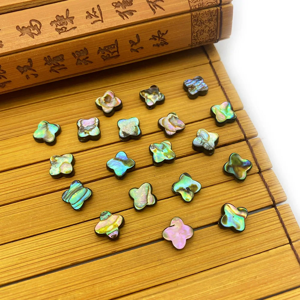 

3pcs/bag Charm Natural Abalone Shell Beads Four Petals Flower-shaped Straight Hole Loose Beads Suitable for DIY Bracelet Jewelry