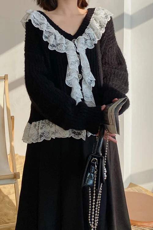 

Japanese Style Brand Lace Patchwork V-neck Retro Sweater Cardigan For Women Plus Size Loose-fit Knitted Outerwear Top