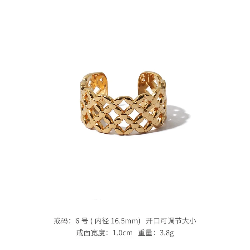 

TOSAKO Rings Gold Color Vintage Simplicity Female Jewelry Winding of Lines Hollow