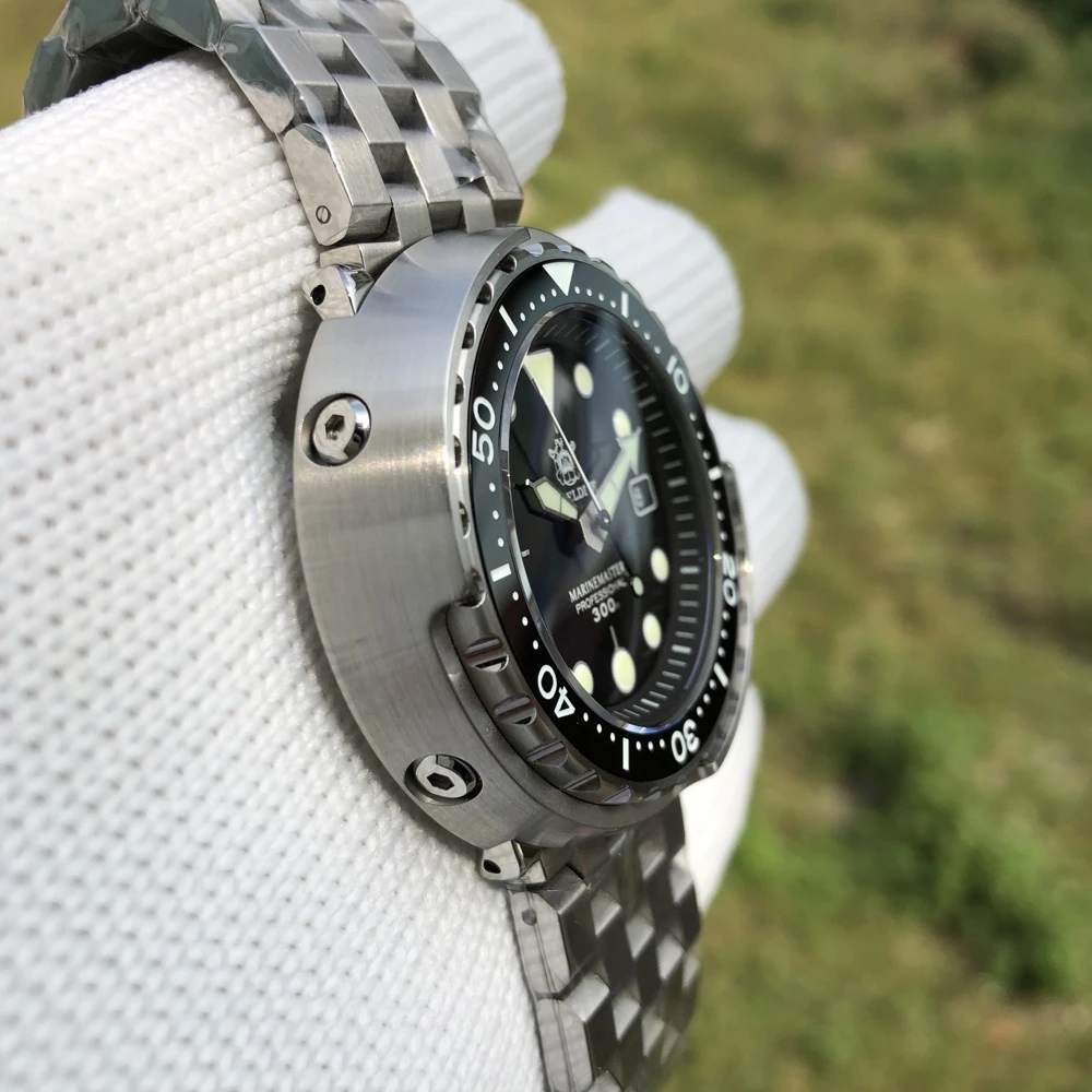 steeldive luxury brand hot selling 47 5mm stainless steel case 30atm waterproof nh35 automatic sports man dive watch gift free global shipping