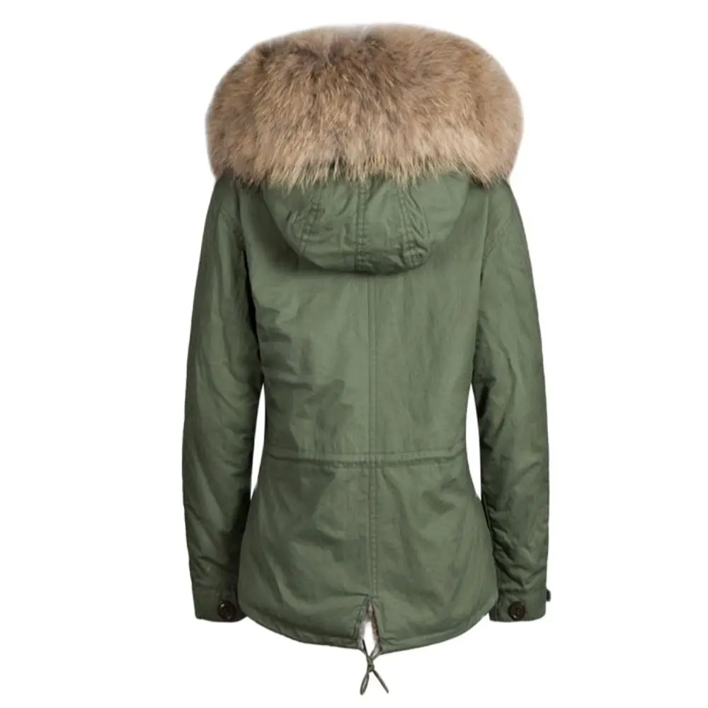 Зимняя теплая парка с меховым капюшоном короткая стильная большая коричневая