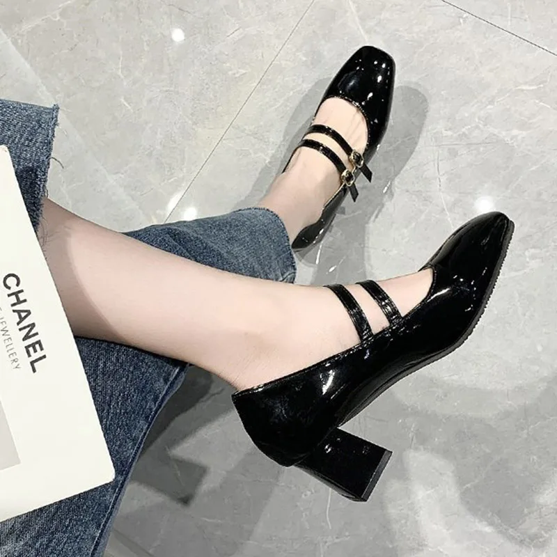 

Spring Autumn Woman Double Buckle Mary Janes Shoes Patent Leather Dress Shoes High Heels Pumps Retro Ladies Shoe Black Red 8962L