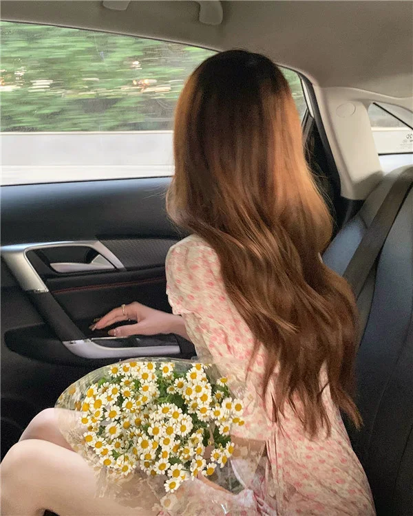 

Женское теплое платье с цветочным принтом