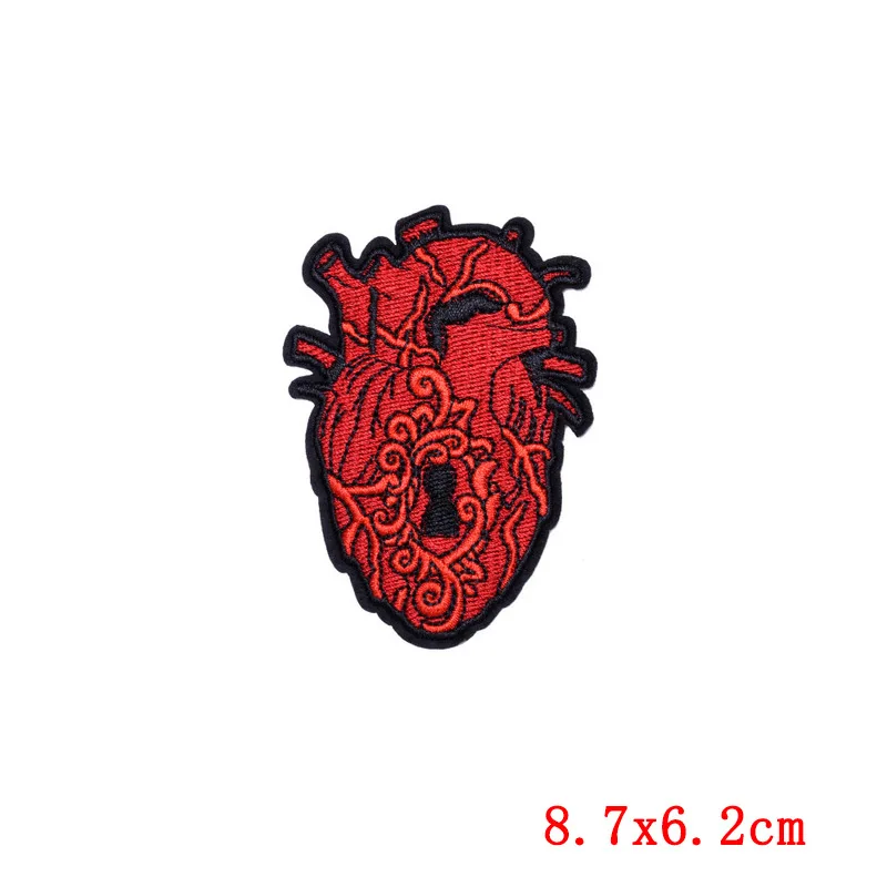 Нашивки с красными сердечками для одежды вышитые нашивки помощью утюга на