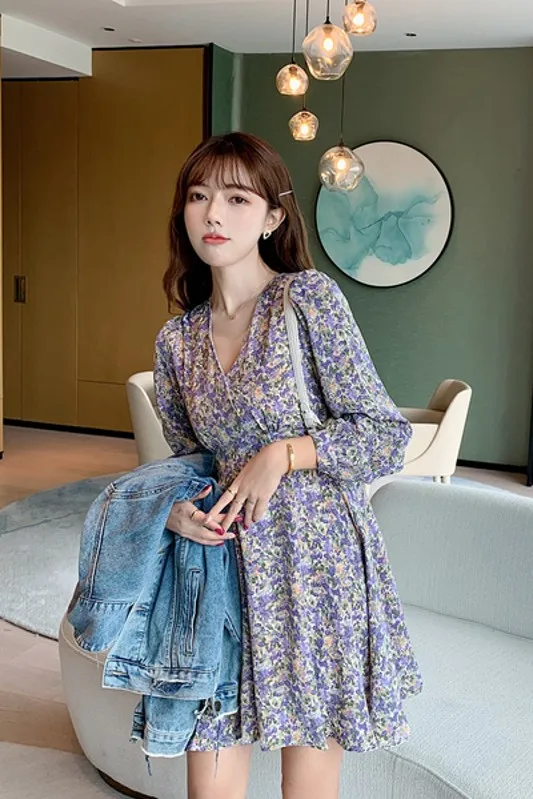 

Fashion female dress 2021 summer new floral print long-sleeved v-neck ruffled A-line skirt female holiday casual printed dress