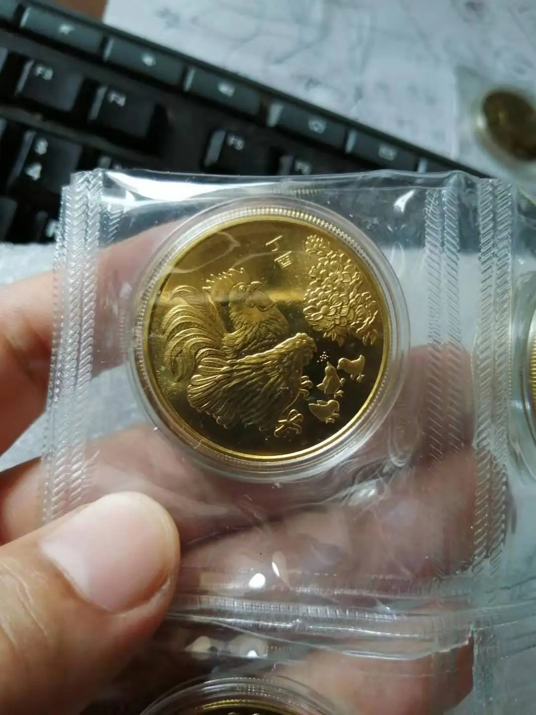 

Китайский кролик, тигр, старый дракон, петух, лошадь, бронзовый зодиак, медаль, монета, значок, диаметр 33 мм