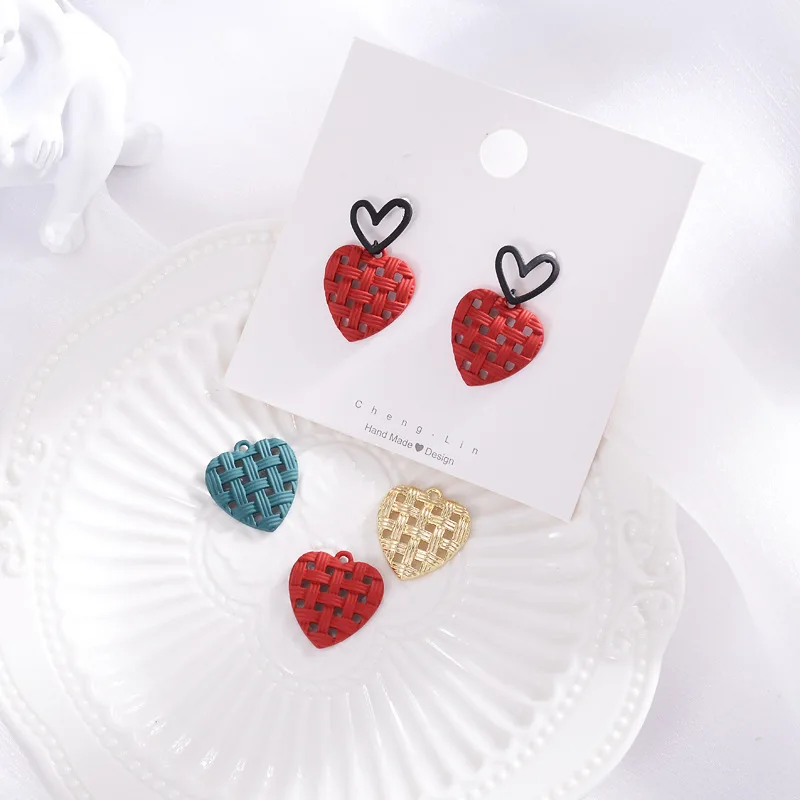 

New arrived 50pcs/lot color Spray paint cartoon hearts shape alloy floating locket charms diy jewelry earring/garment accessory