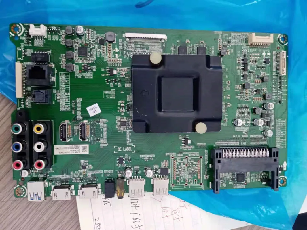 

Hisense HA50W7030UWT/216087/EH0731 MotherBoard RSAG7.820.6715/ROH