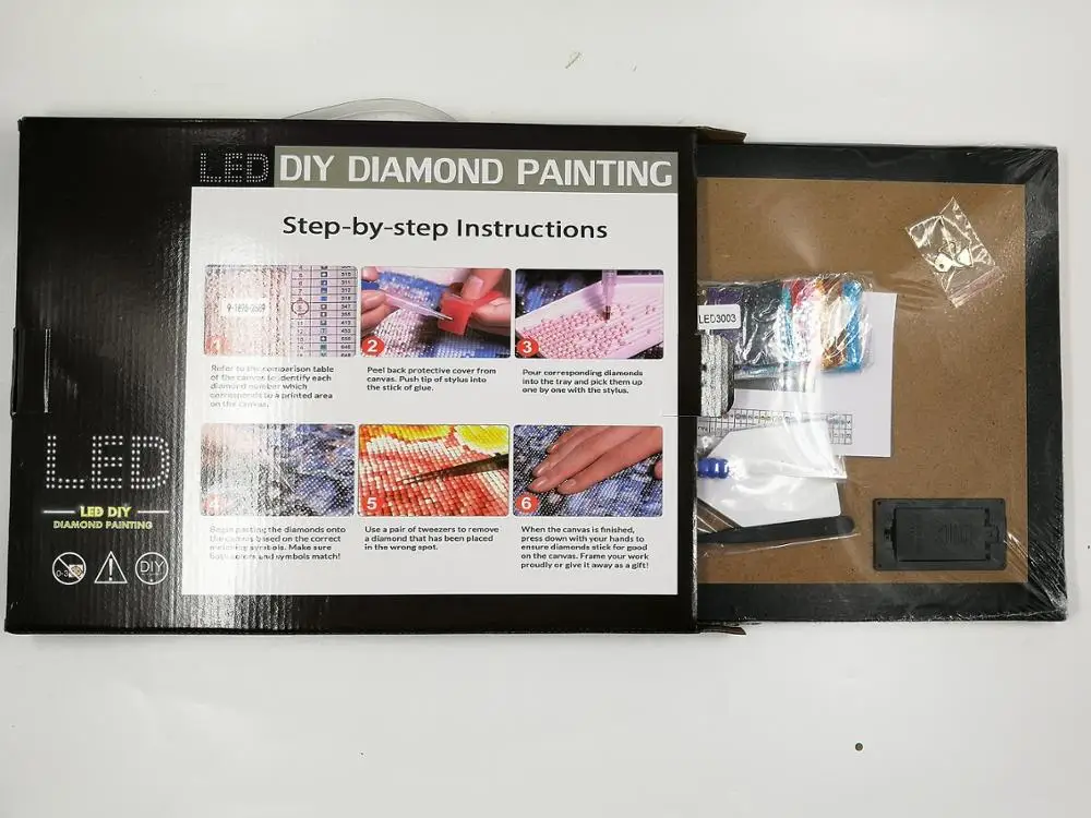 

Christmas Design 5d Diy Diamond Painting 40x50cm With Frame Santa Claus Diy Art Cross Stitch Rhinestone Round Full Drill LED5001