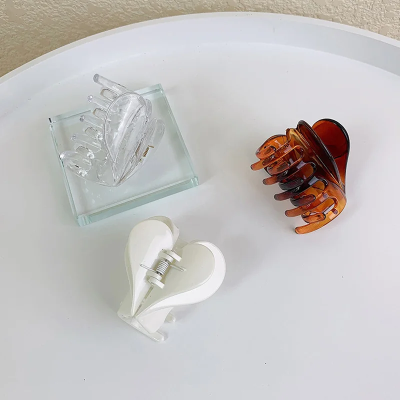 

New Arrival Small Hair Claw Transparent Hairpin Resin Hair Clip Sweet Women Hair Accessories Acrylic Crab