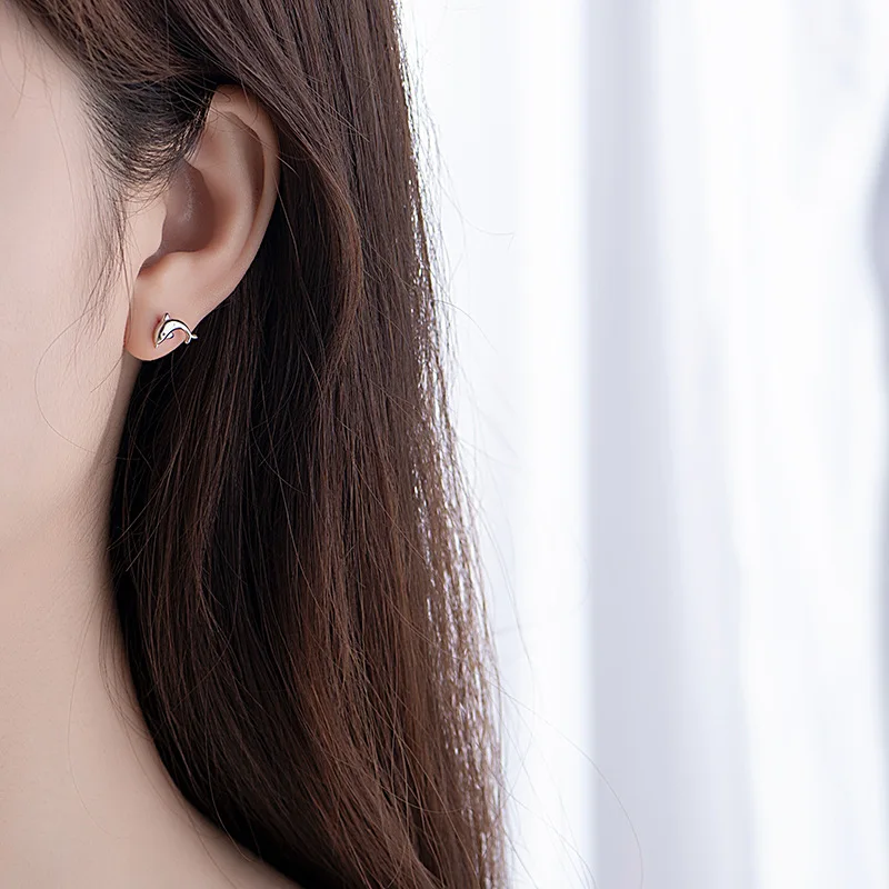 925 пробы серебряные серьги-гвоздики с милым дельфином для женщин элегантные