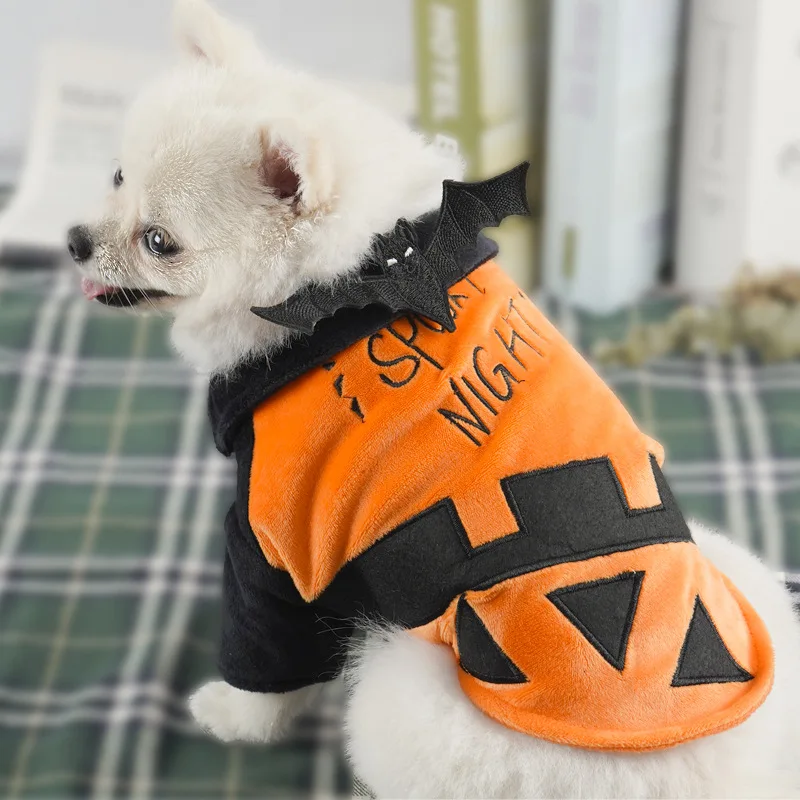 

2021 new Halloween costume pet costume funny bat ghost festival coat dog autumn and winter clothes