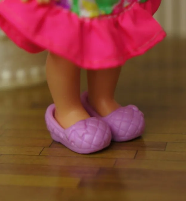 a pair of shoes Новые стильные кукольные туфли маленькая игрушечная обувь для кукол kally BBIA12 - Цвет: a pair of shoes
