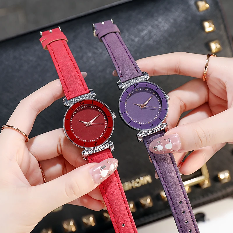 

Women Luminous Watch Femme 2021 Men's Fashion Leather Strap Luxury Wrist Watches