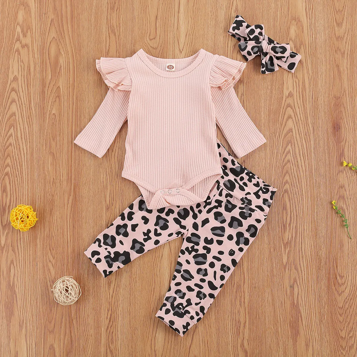

Комбинезон Emmababy, хлопковый, с леопардовым принтом, с летящим рукавом, 3 шт. в комплекте, штаны и повязка на голову