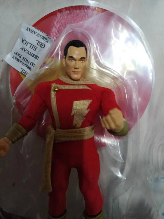 В коробке нового стиля 6 дюймов Mezco простолюдин капитан Shazam Марвел Супермена ПВХ