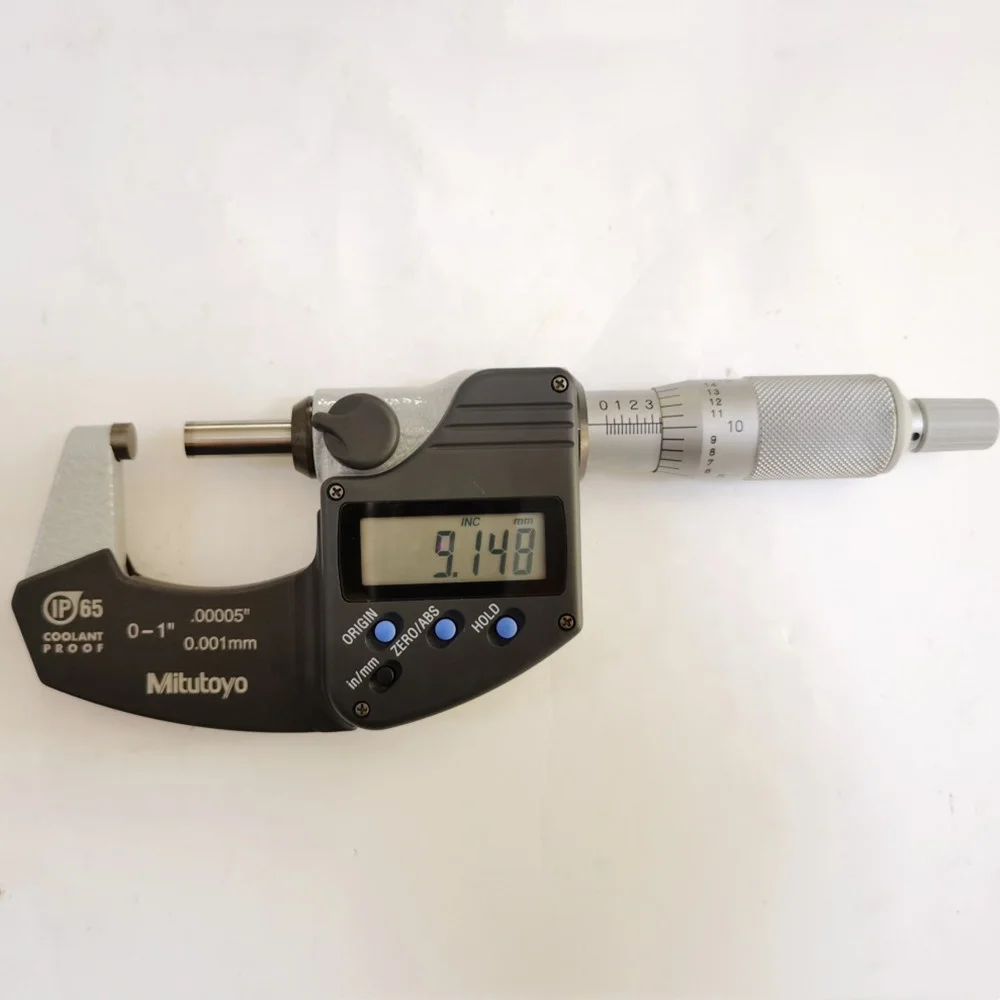 

Mitutoyo Micrometer 293-340 with Dust/Water Protection Conforming to IP65 Level