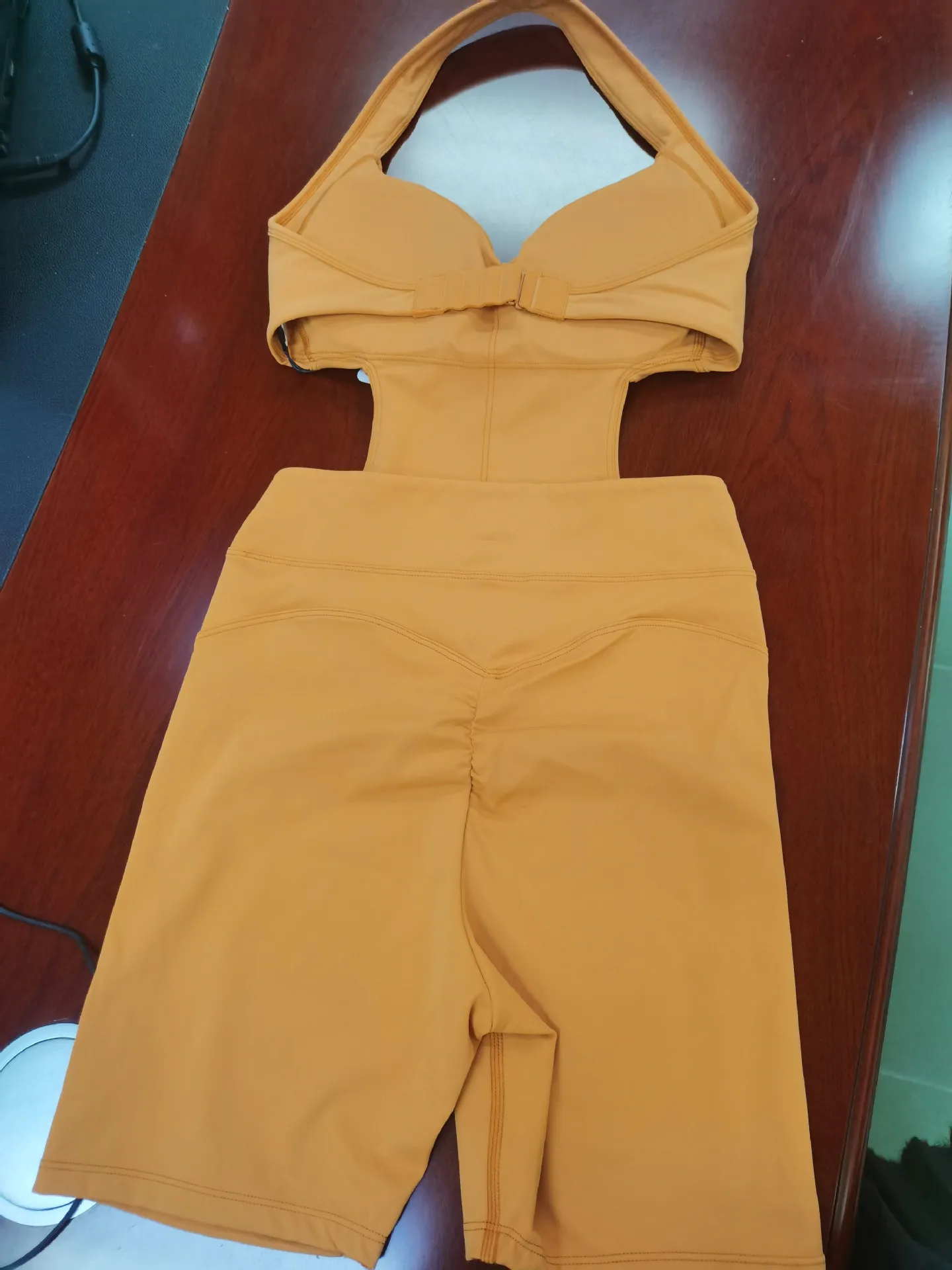 

V-Neck One-Piece Women Sleeveless Yoga Sets Gym Clothing Sports Suit with Padded Back Strap Cross Dance Rompers Fitness Jumpsuit