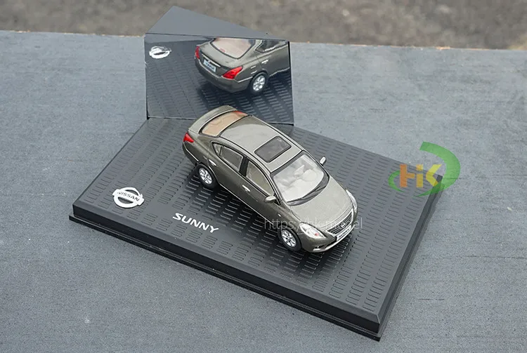 Высококачественная оригинальная модель из солнечного сплава 1:43 Nissan, коллекция подарков для моделирования, Литые металлические Автомобильные украшения