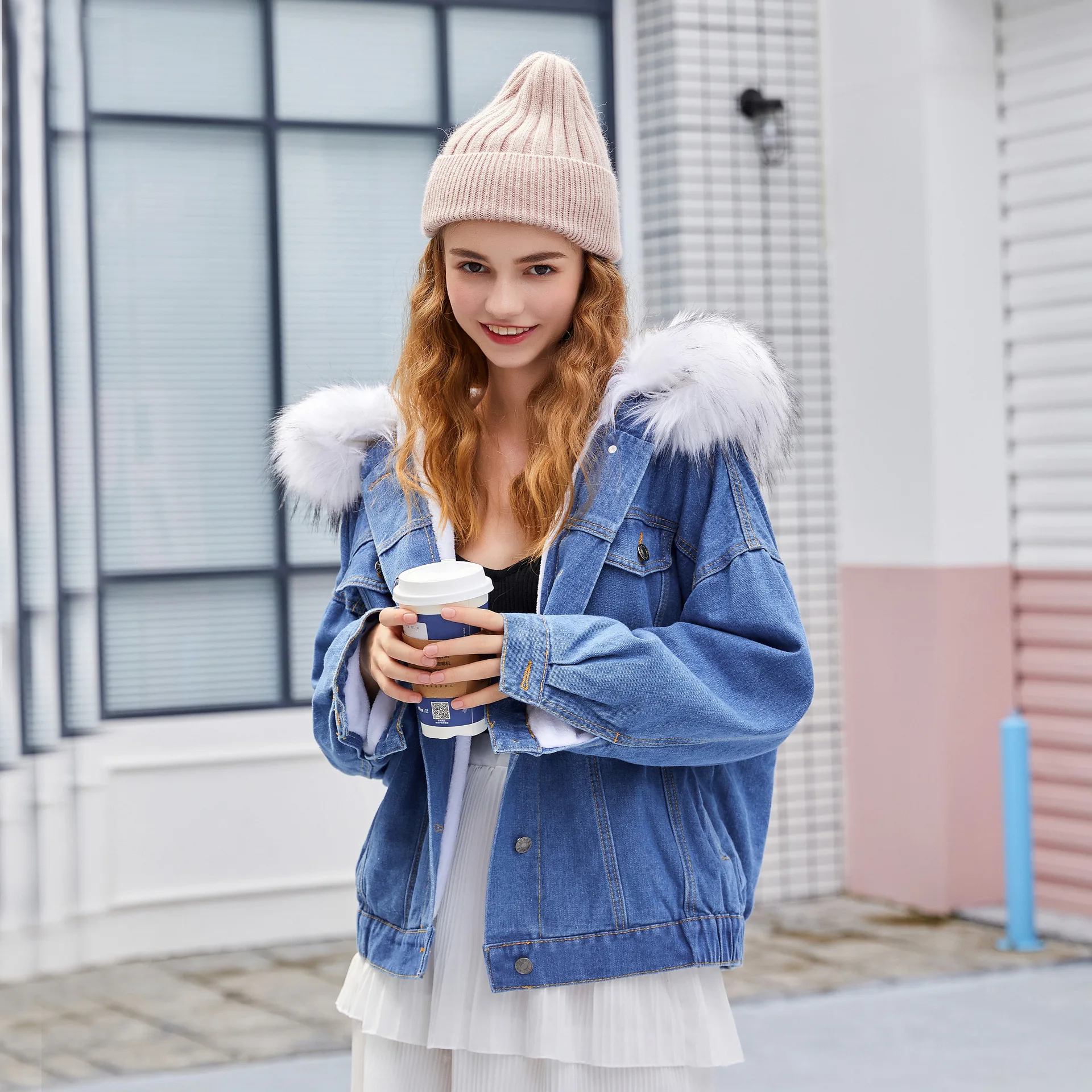 Женская джинсовая куртка с капюшоном повседневная парка карманами и воротником