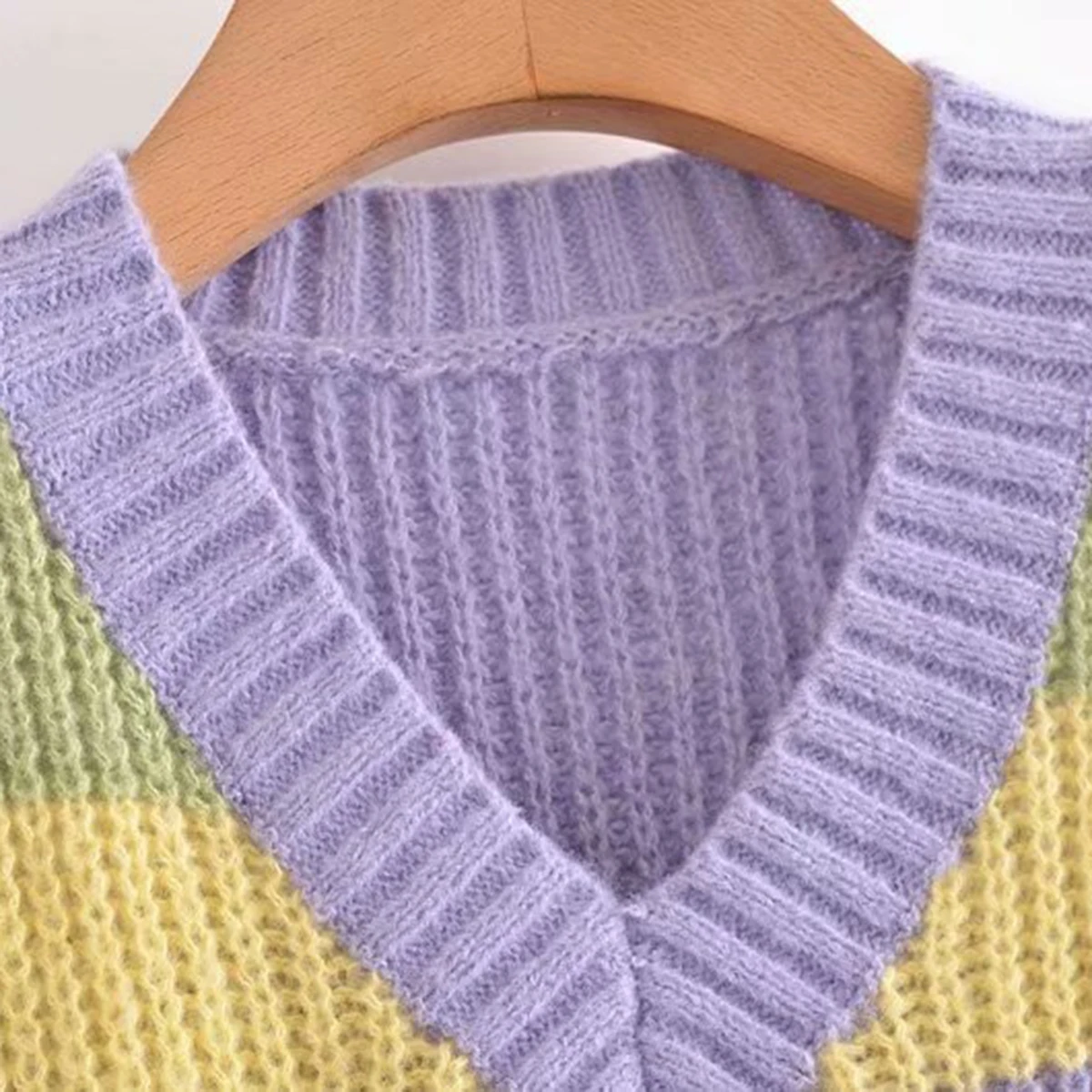 

Vintage Striped Knitted Sweater Vest Women 2021 Autumn V Neck Sleeveless Streetwear Sweaters Women Harajuku Casual Y2k Tops Chic