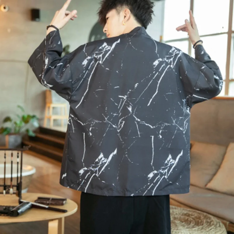 

Yukata Men Samurai Japanese Kimono Haori Traditional Japanese Kimonos Harajuku Cardigan Thin Shirt Bohemian Kimono Man